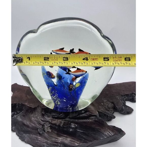 Vintage Large Clear Art Glass Fish Aquarium Paperweight - Picture 4 of 11